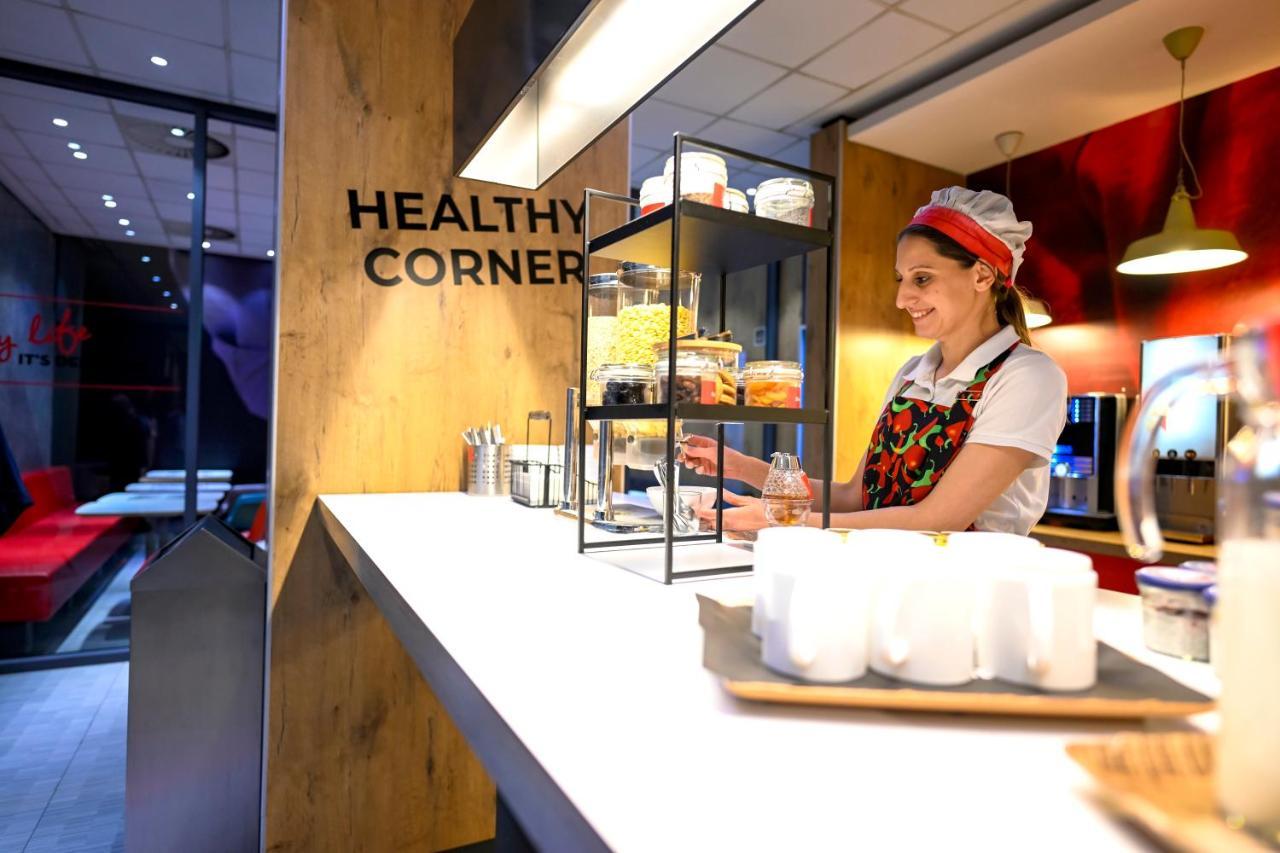 Ibis Skopje City Center Εξωτερικό φωτογραφία
