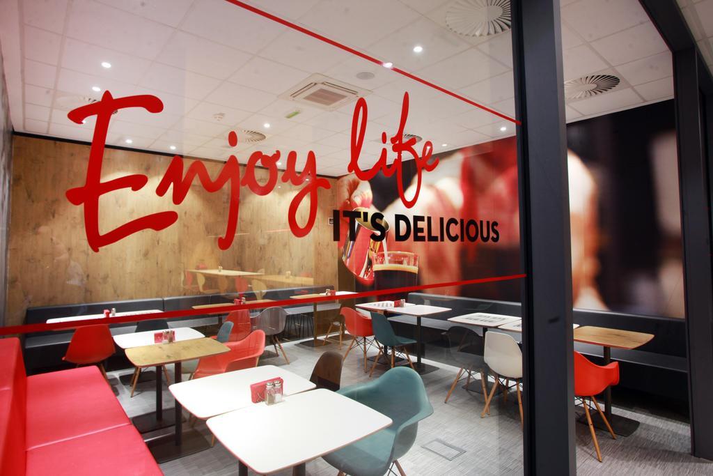 Ibis Skopje City Center Εξωτερικό φωτογραφία